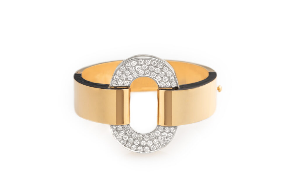 Werbefotografie Produktfoto eines eleganten Armbands mit Diamanten, Oscar Steffen Jewelry, erstellt von Photostudio Luzern